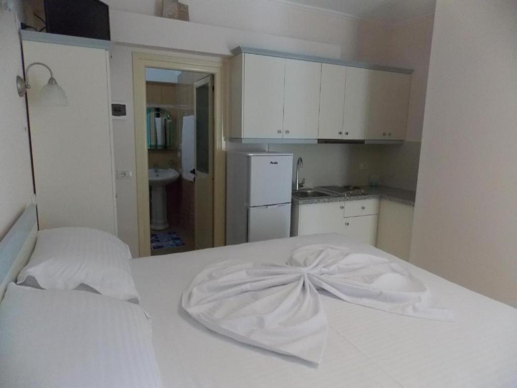 Amber Apartments Sarande Luaran gambar