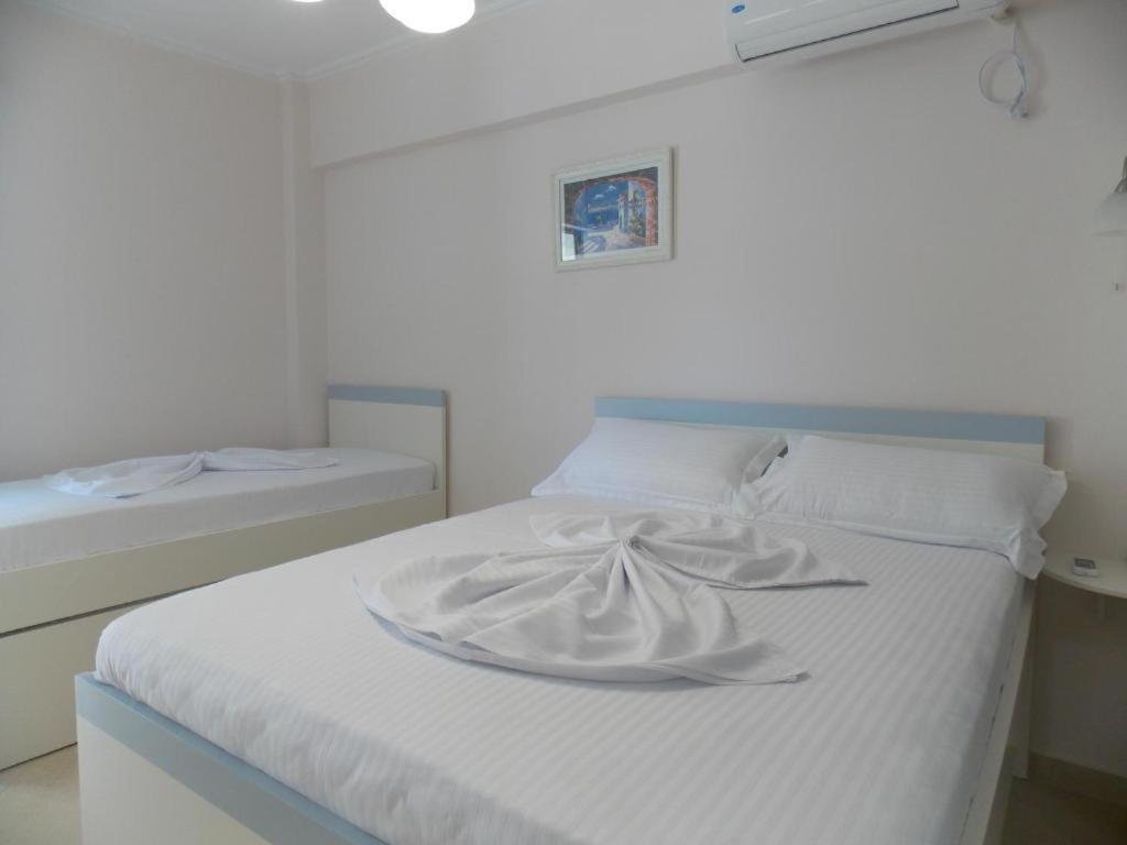 Amber Apartments Sarande Luaran gambar