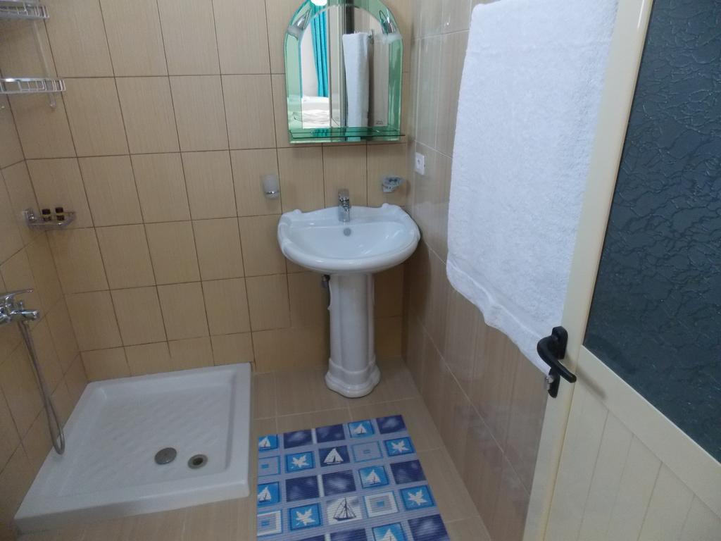 Amber Apartments Sarande Luaran gambar