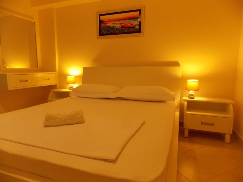 Amber Apartments Sarande Luaran gambar