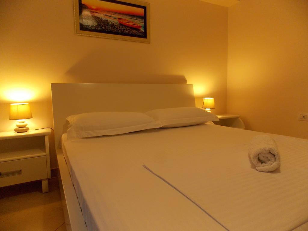 Amber Apartments Sarande Luaran gambar