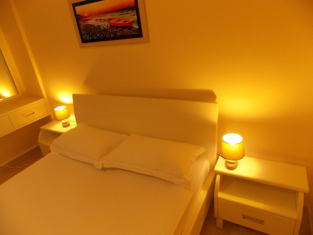 Amber Apartments Sarande Luaran gambar